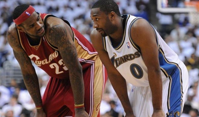 于是我们看 于是我们看