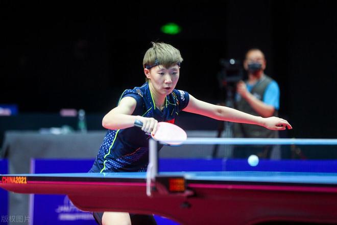 手的背身做 手的背身做